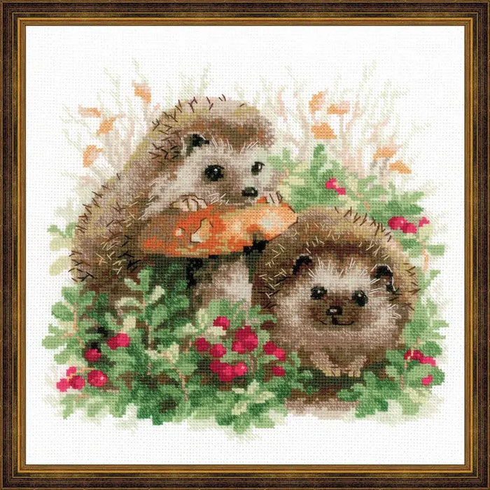 Riolis Cross Stitch Kit- 'Hedgehogs in Lingonberries' (1469)
