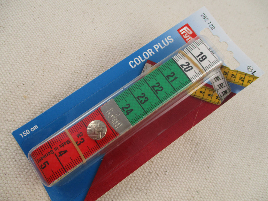 Colourful prym tape measure with button closure
