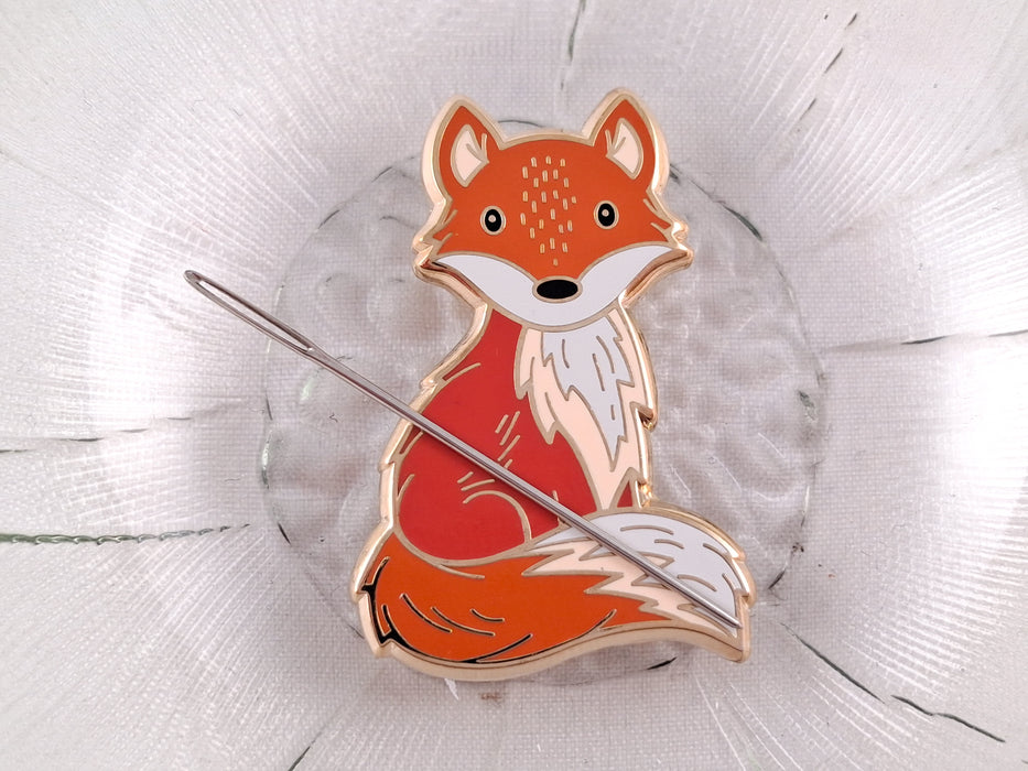 Caterpillar Cross Stitch Fox Magnetic Needle Minder