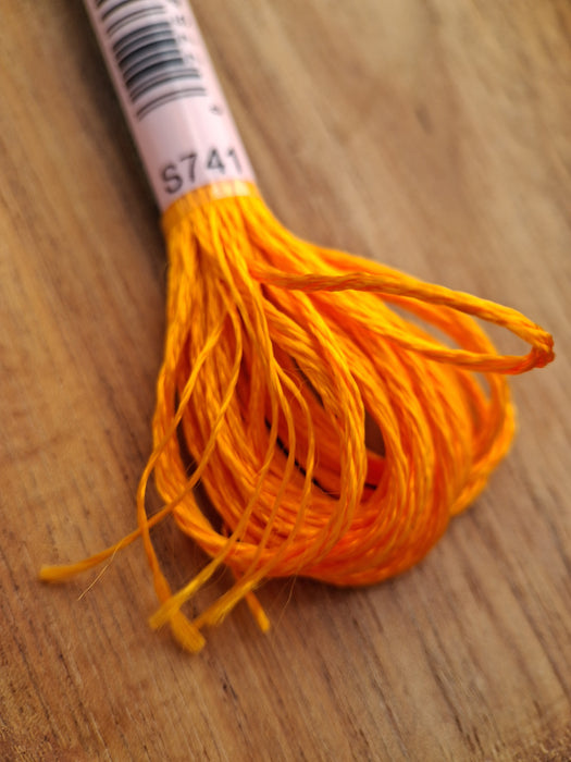 DMC Satin Thread- S741 (Mandarin)