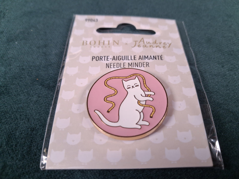 Bohin Needle Minder- Cat (Pink)