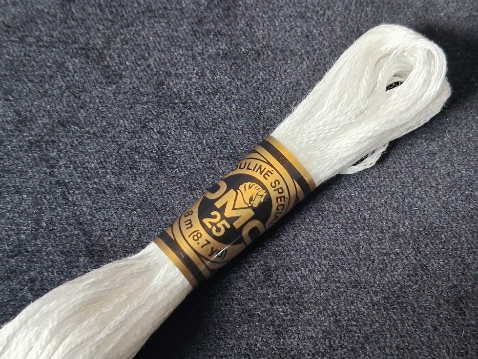 DMC 6 Stranded Cotton Thread- Blanc