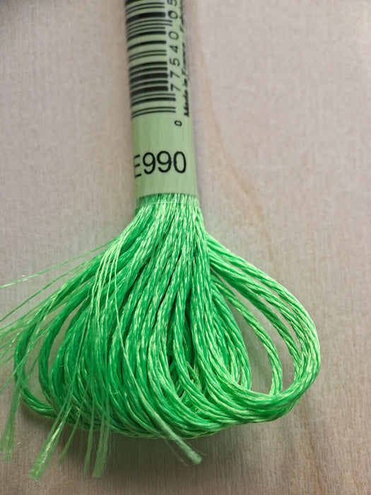 DMC Light Effects Thread-E990 (Neon Green)
