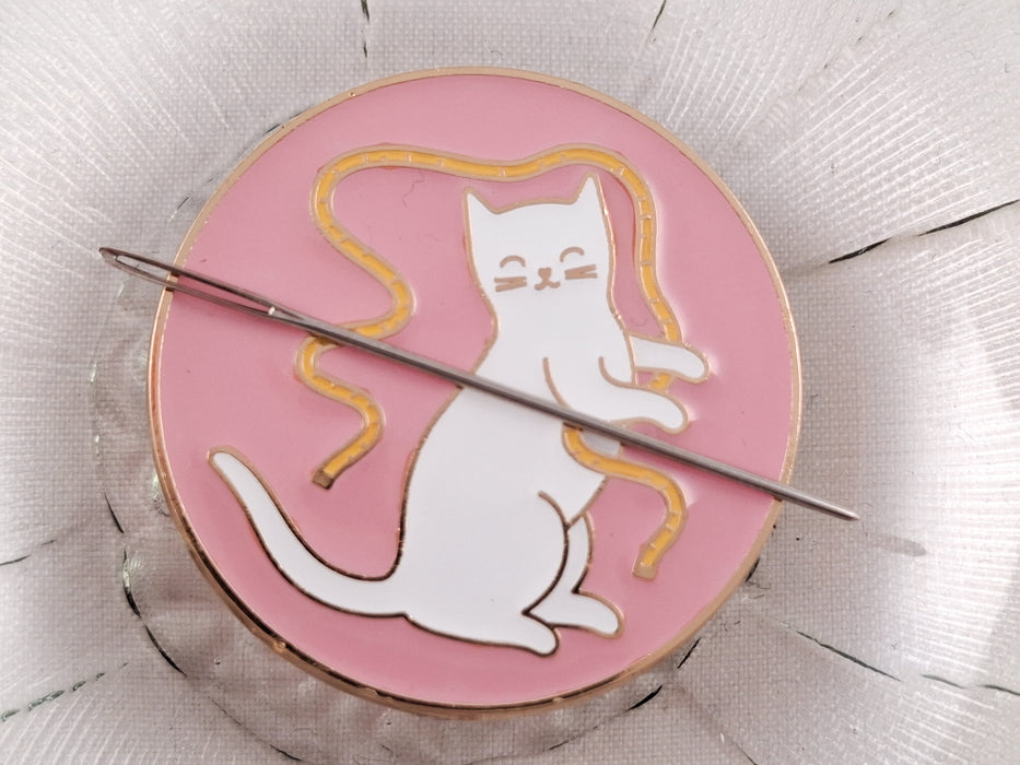 Bohin Needle Minder- Cat (Pink)