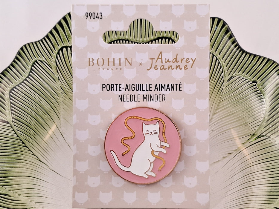 Bohin Needle Minder- Cat (Pink)