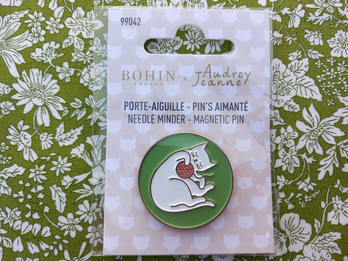 Needle Minders